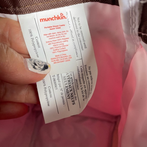 Munchkin portable diaper caddy - Picture 4 of 9